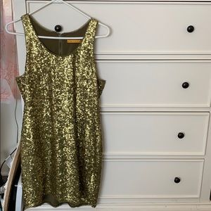 Alice + Olivia Gold sequin dress